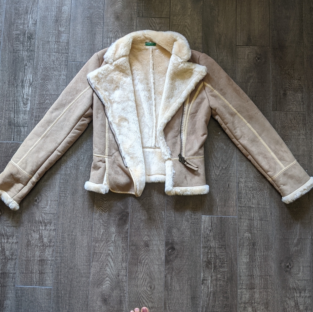 United colors of benetton suede beige jacket short